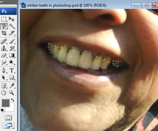 step-3-whiten teeth in photoshop